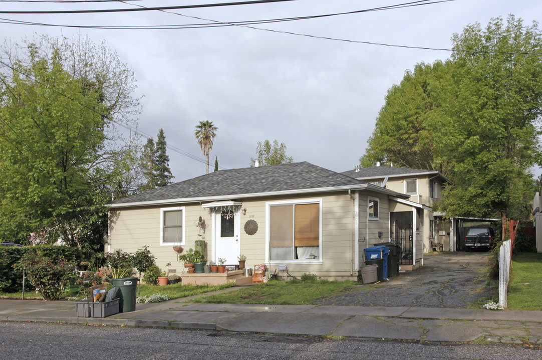 1009 Madera Ave in Menlo Park, CA - Building Photo