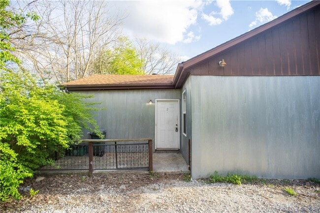property at 1201 E Huntsville Rd