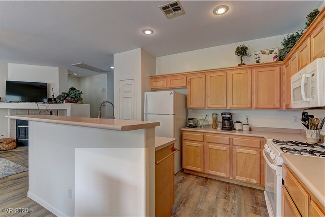 property at 634 Pacific Cascades Dr