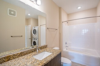 Cambridge Square Apartments in Mechanicsville, VA - Foto de edificio - Interior Photo