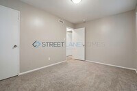 656 Schroder Ave NE photo'