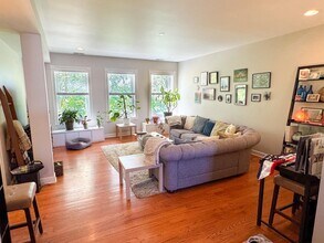 2634 W Glenlake Ave in Chicago, IL - Building Photo - Building Photo