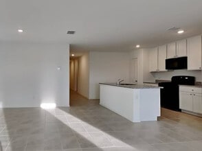 7932 Churchill St in McKinney, TX - Foto de edificio - Building Photo