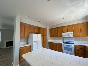 29775 Ascella Ln in Murrieta, CA - Building Photo - Building Photo