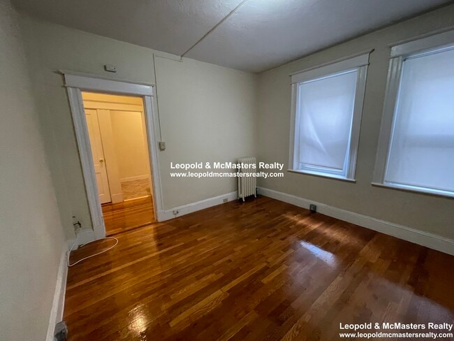 8 Woodstock Ave in Boston, MA - Building Photo - Building Photo