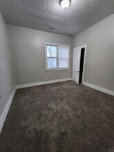 907 E Broadway Blvd in Sedalia, MO - Building Photo - Building Photo