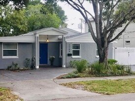 1704 S Lois Ave in Tampa, FL - Building Photo