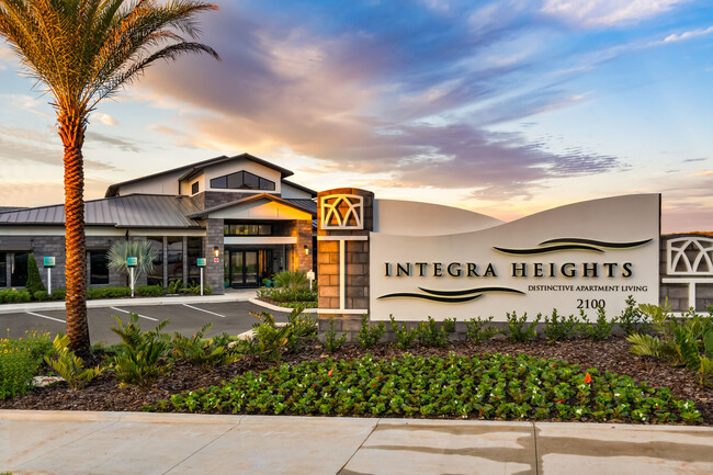 Integra Heights in Clermont, FL - Foto de edificio - Building Photo