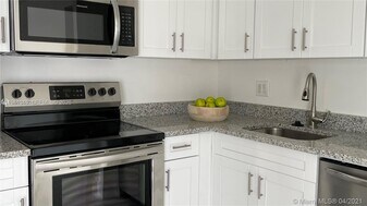 11781 NW 30th St in Coral Springs, FL - Building Photo