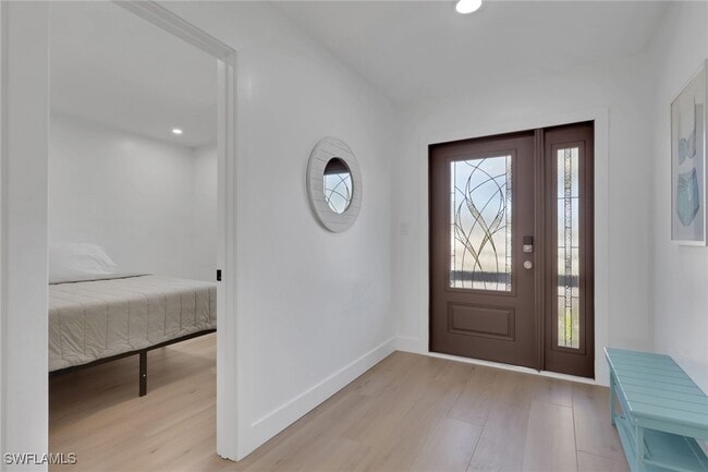 2700 Gulfview Dr in Naples, FL - Building Photo - Building Photo