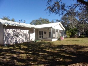 409 Brentwood Dr in Tampa, FL - Building Photo - Building Photo