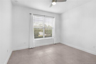 4914 SW Montclair Dr in Stuart, FL - Building Photo - Building Photo