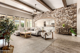 3541 E Aquarius Pl. in Chandler, AZ - Building Photo - Building Photo