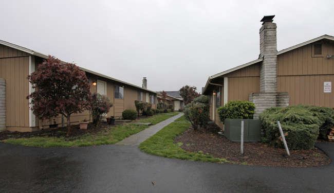 Southridge Duplexes in Vancouver, WA - Building Photo - Building Photo