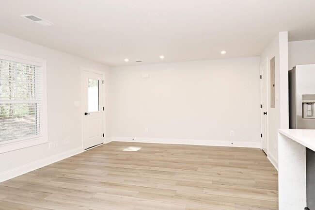 2407 Anlee Rd in Crozet, VA - Building Photo - Building Photo