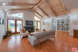 4111 Allott Ave in Los Angeles, CA - Building Photo - Building Photo