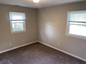 807 E 4th Ave in Gastonia, NC - Building Photo - Building Photo