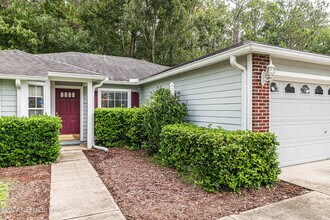 1527 Marble Lake Dr in Jacksonville, FL - Building Photo - Building Photo