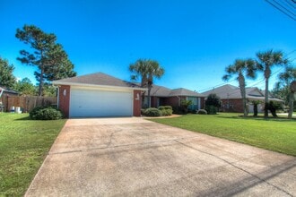 2108 Ortega St in Navarre, FL - Building Photo - Building Photo