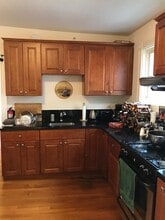 161 Beacon St, Unit 2 in Somerville, MA - Building Photo - Building Photo