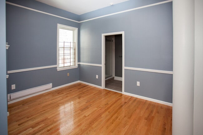 175 Rindge Ave, Unit 1LF in Cambridge, MA - Foto de edificio - Building Photo