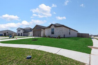 20602 Euler Ct in New Caney, TX - Foto de edificio - Building Photo