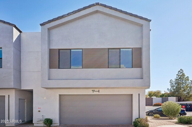 225 N Pleasant Dr in Chandler, AZ - Building Photo - Building Photo