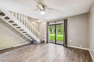 103 Brigadoon Dr in Clearwater, FL - Building Photo - Building Photo