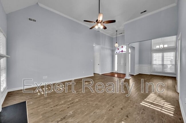 8235 Wynwood Dr in Helena, AL - Building Photo - Building Photo