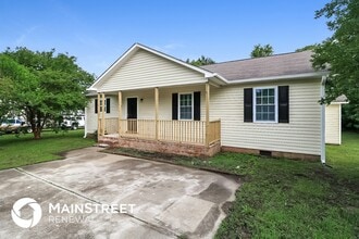 629 Bullhart Dr in Zebulon, NC - Building Photo - Building Photo