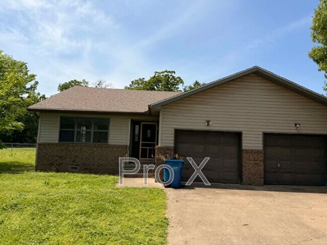 2630-2632 E 2nd St in Joplin, MO - Building Photo - Building Photo