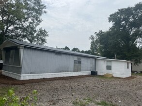 122 Stanford Wiley Ln in Beulaville, NC - Building Photo - Building Photo