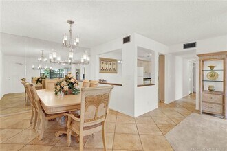 1635 SW Silver Pine Way in Palm City, FL - Foto de edificio - Building Photo
