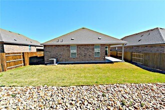 229 Indian Shoal Dr in Georgetown, TX - Building Photo - Building Photo