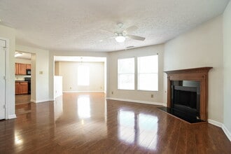 14202 Luscombe Farm Rd in Charlotte, NC - Foto de edificio - Building Photo