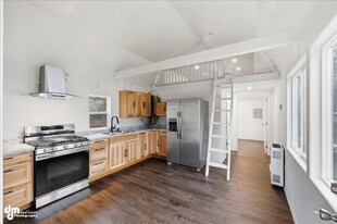 52176 Merrill Ave in Nikiski, AK - Building Photo