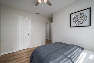 1528 E Devine St in Tyler, TX - Building Photo - Building Photo