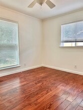 1702 Royal Hill Dr in Austin, TX - Building Photo - Building Photo