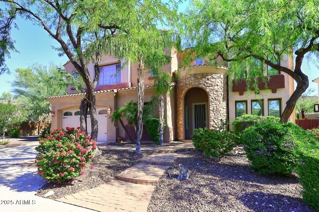 property at 2422 East Charlotte Dr