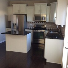 3175 Coral Ln in Glenview, IL - Building Photo - Building Photo