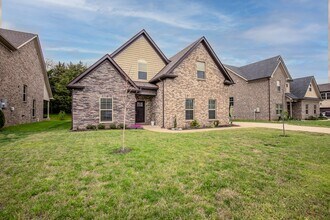 5322 Honeybee Dr in Murfreesboro, TN - Building Photo - Building Photo