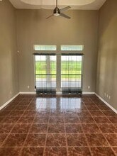 420 W Palm Dr in Edinburg, TX - Foto de edificio - Building Photo