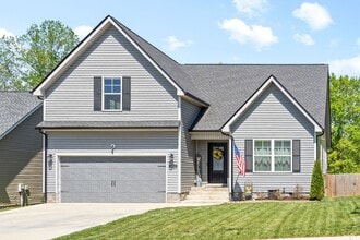 1812 Rains Rd in Clarksville, TN - Building Photo - Building Photo