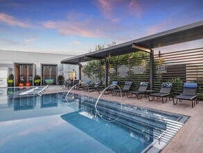 Bexley at Left Bank in Fort Worth, TX - Foto de edificio - Building Photo