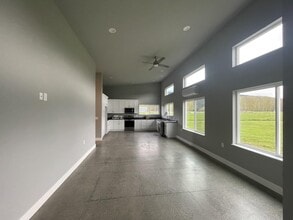 6006 Siper Rd in Everson, WA - Building Photo - Building Photo