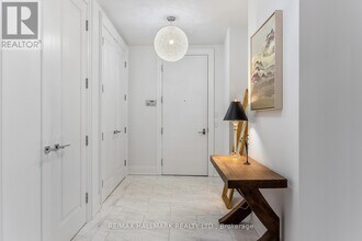 88 Davenport Rd in Toronto, ON - Building Photo - Building Photo