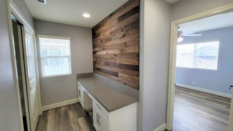 911335-1335 Kaikohola St in Ewa Beach, HI - Building Photo