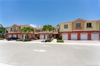 43 SE Sedona Cir in Stuart, FL - Building Photo - Building Photo