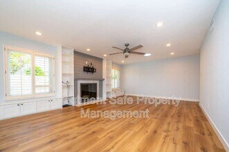 6051 Bounty St in San Diego, CA - Building Photo - Building Photo