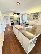 2117 Mythewood Dr SW in Huntsville, AL - Building Photo - Building Photo